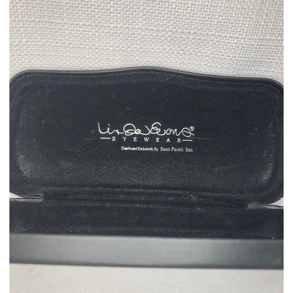 Linda Evans Eyewear Black Hard Clamshell Glasses Case Sans Pareil Inc Logo